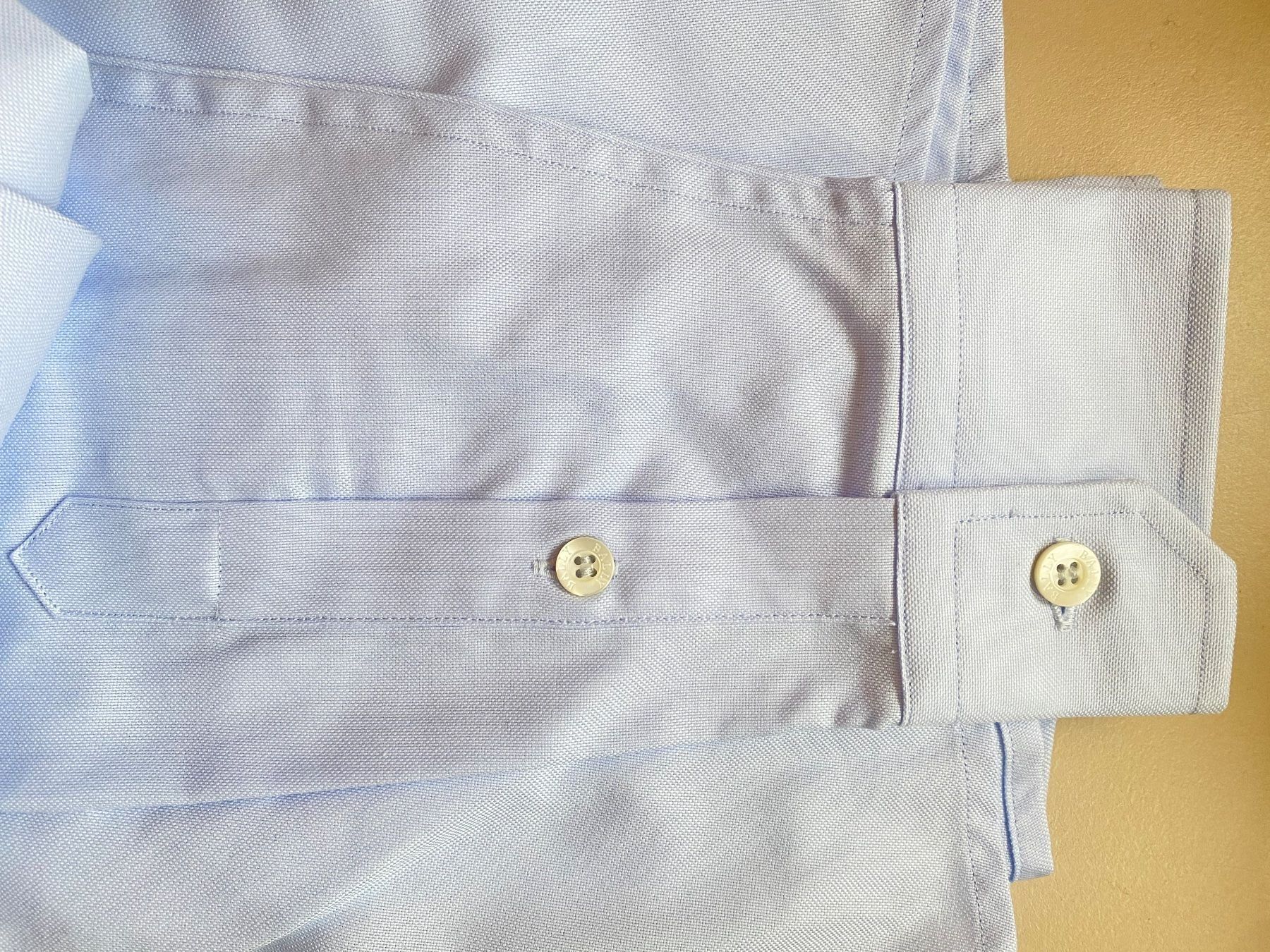 Bally Camicette: Bally Switzerland Bluse hellblau Grösse 36 – Nuovo (secondo la descrizione) da Rothrist venduto da lil_tg5m 2
