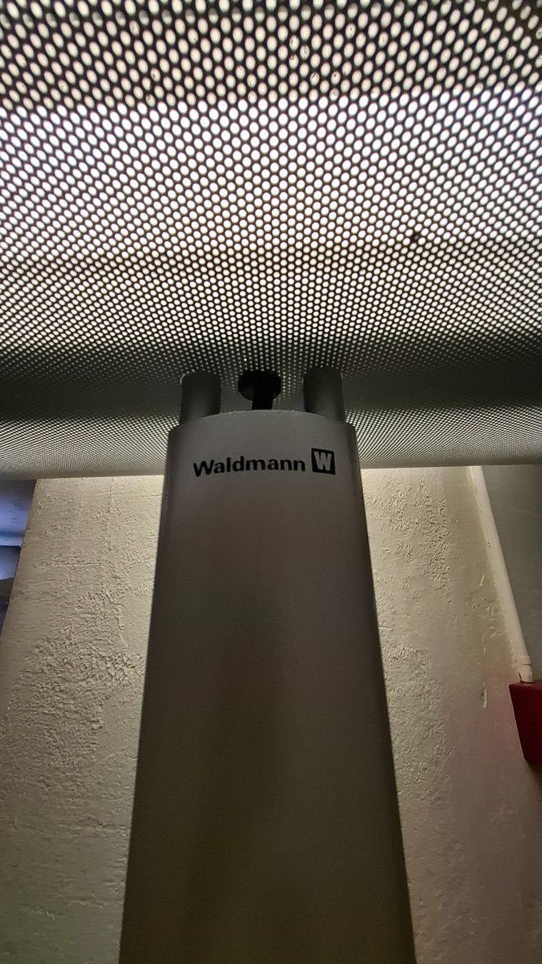 Lampen: Waldmann Stehleuchte Büroleuchte Bürolampe – Gebraucht aus Zug von marc.attinger 1