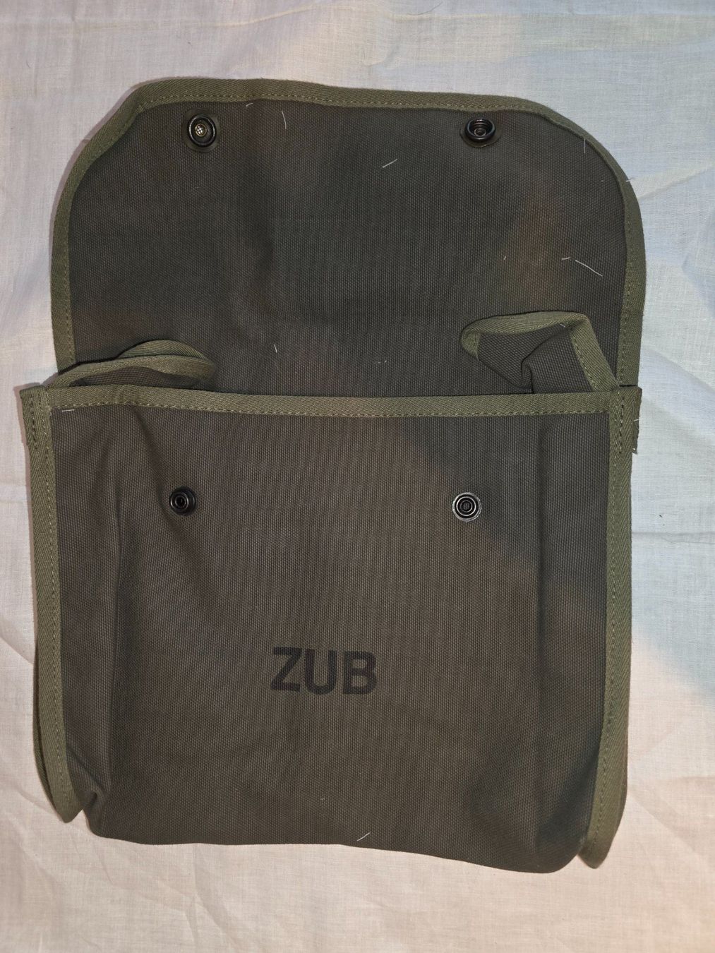 Schweizer Armee Borse: Schweizer Armee    ZUB    Tasche   oliv leer – Usato da Obermumpf venduto da oiskypoisky 2
