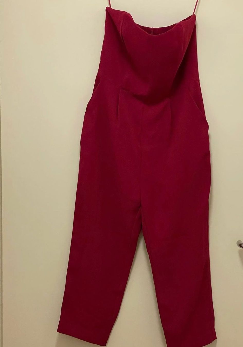 Jumpsuits: Beautiful rot onesie – Neu (gemäss Beschreibung) aus Opfikon von ari_7yn2