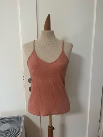 Sommerliches Top in Koralle - von Mango grösse S