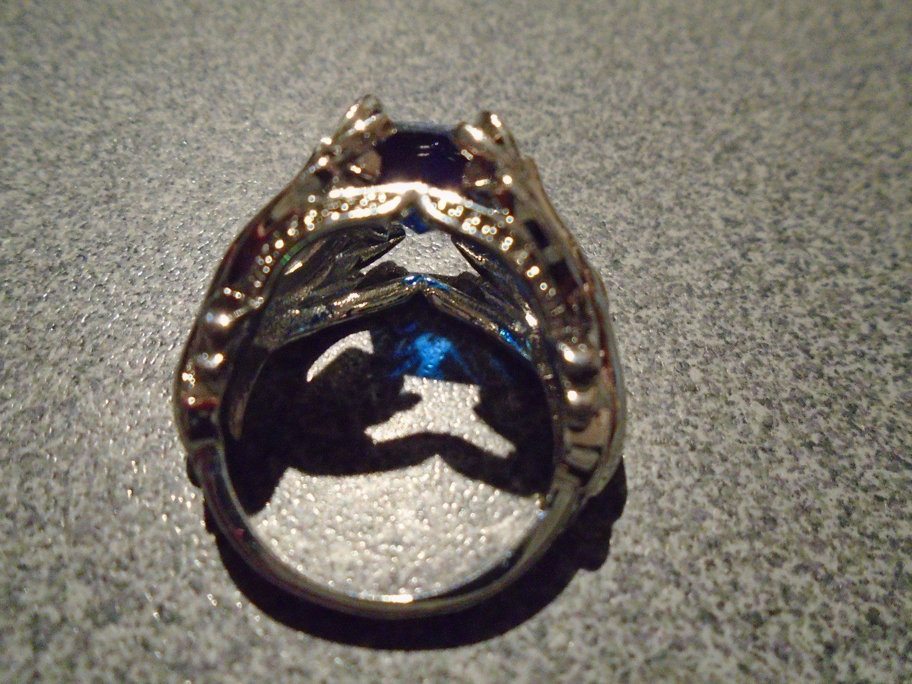 Anelli: Ring Size 9, silberfarbig, blauer Stein, wie Blätter – Nuovo e nell'imballaggio originale da Zürich venduto da abraxas1291 2