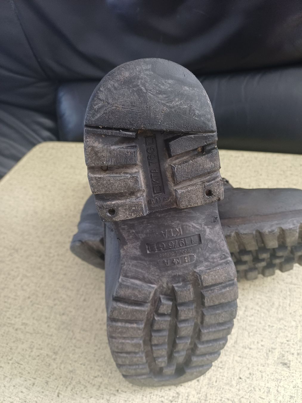 Schweizer Armee Herrenschuhe: Armeeschuhe Grösse 42 Breite 4 Schweizer Armee – Gebraucht aus Ebersecken von Napf08 5
