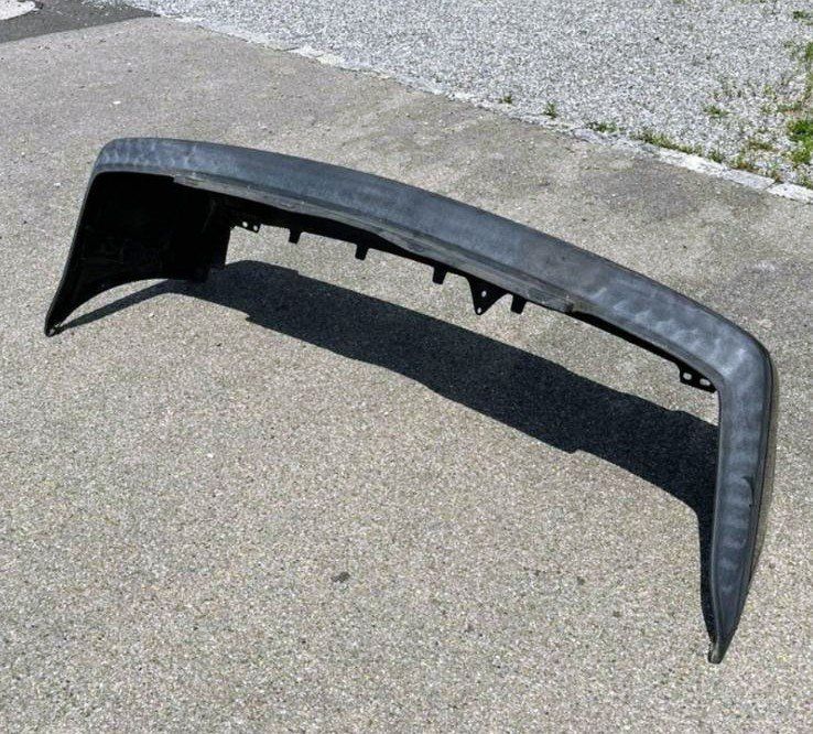 Volkswagen Tutti pezzi di ricambio auto: VW Golf 3 Heckstossstange JG 1993 – Usato da Rothenhausen venduto da Deltassion 2