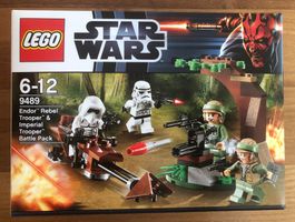LEGO Star Wars 9489 Endor Rebel Trooper & Imperial Trooper