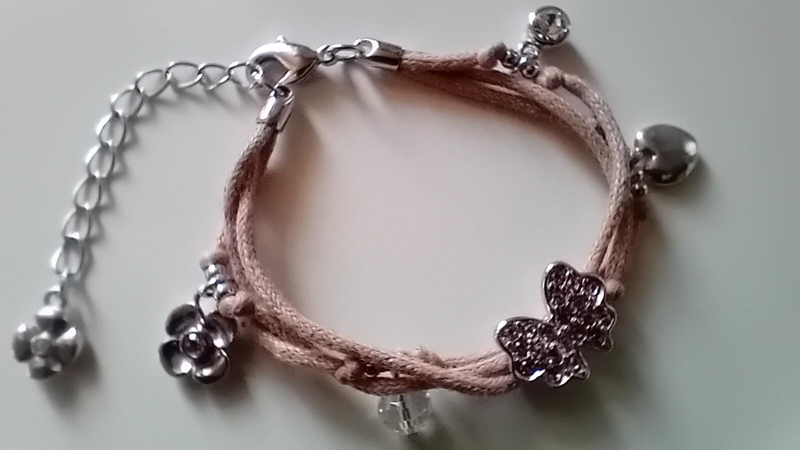 Bracciali & Braccialetti: Armband mit Anhänger Mädchen – Usato da Salez venduto da Robe12