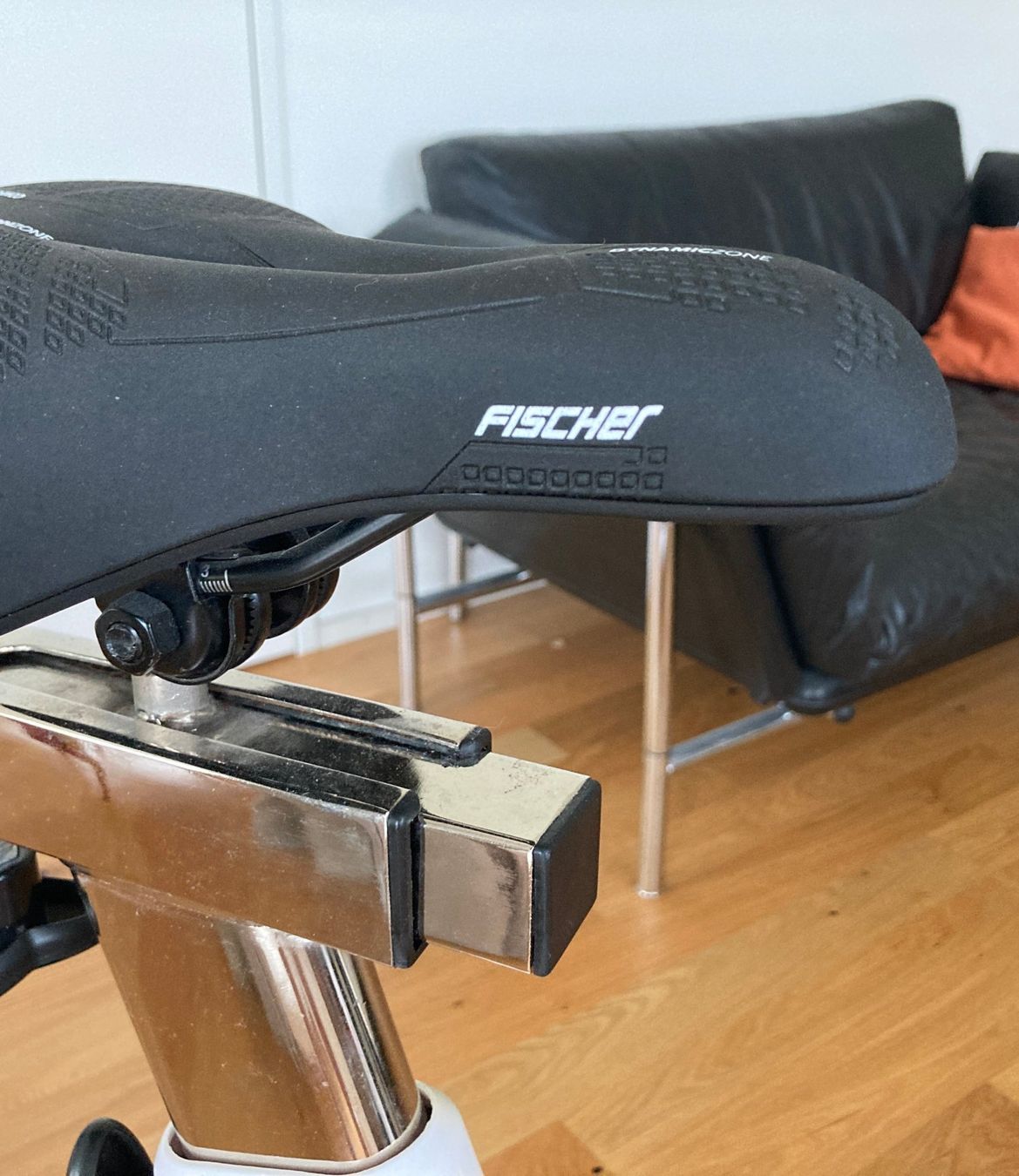 Aldi Hometrainer: Crane Indoor Bike weiss – Usato da Pfäffikon SZ venduto da ohayo 6