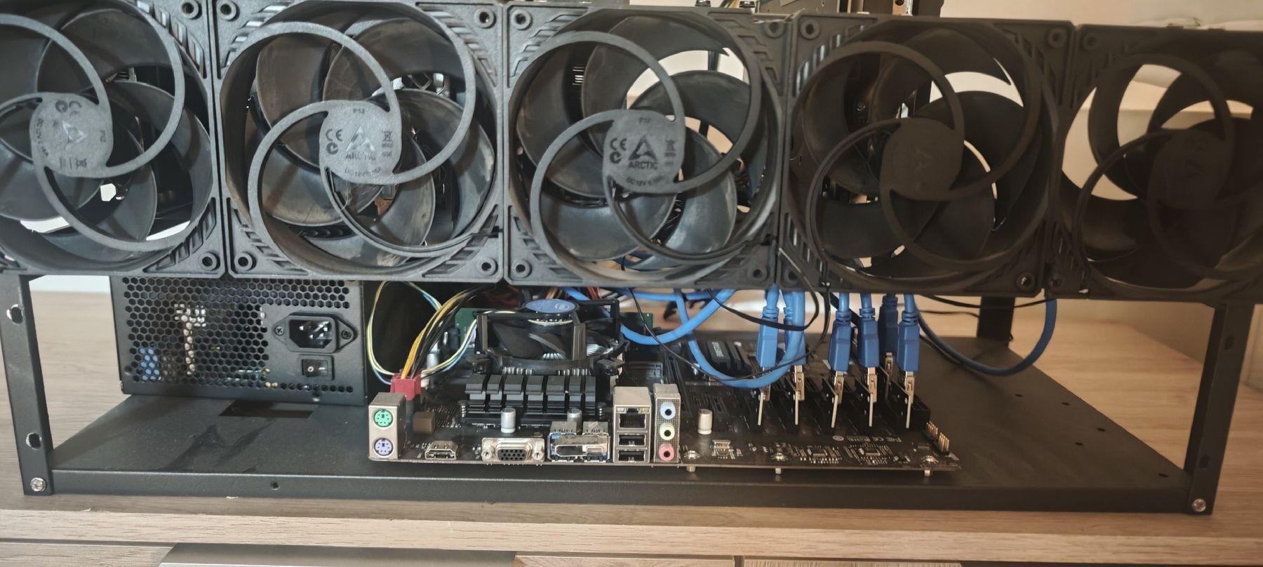 Coin Miner: Rig de minage performante 5x GPU  – Usato da Ecublens VD venduto da dapfcup 1