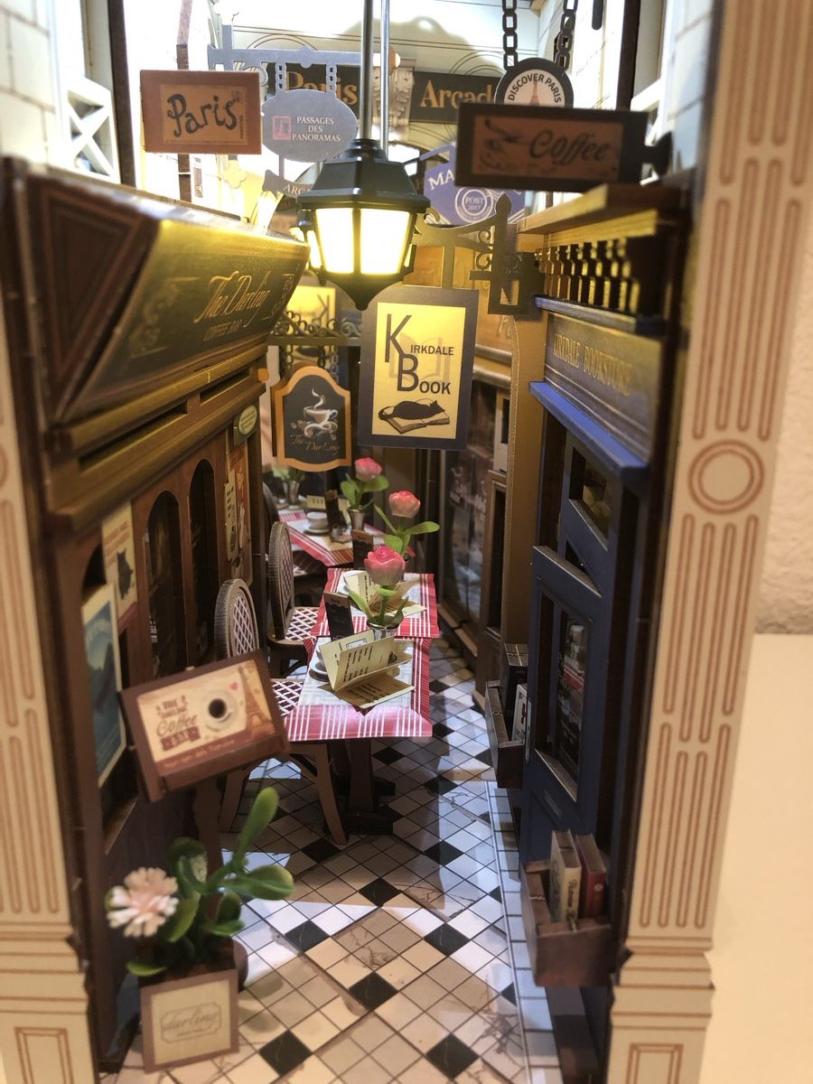 Tutte le decorazioni: Rolife Arcade Dating - Book Nook – Usato da Zollikofen venduto da DelNero 1