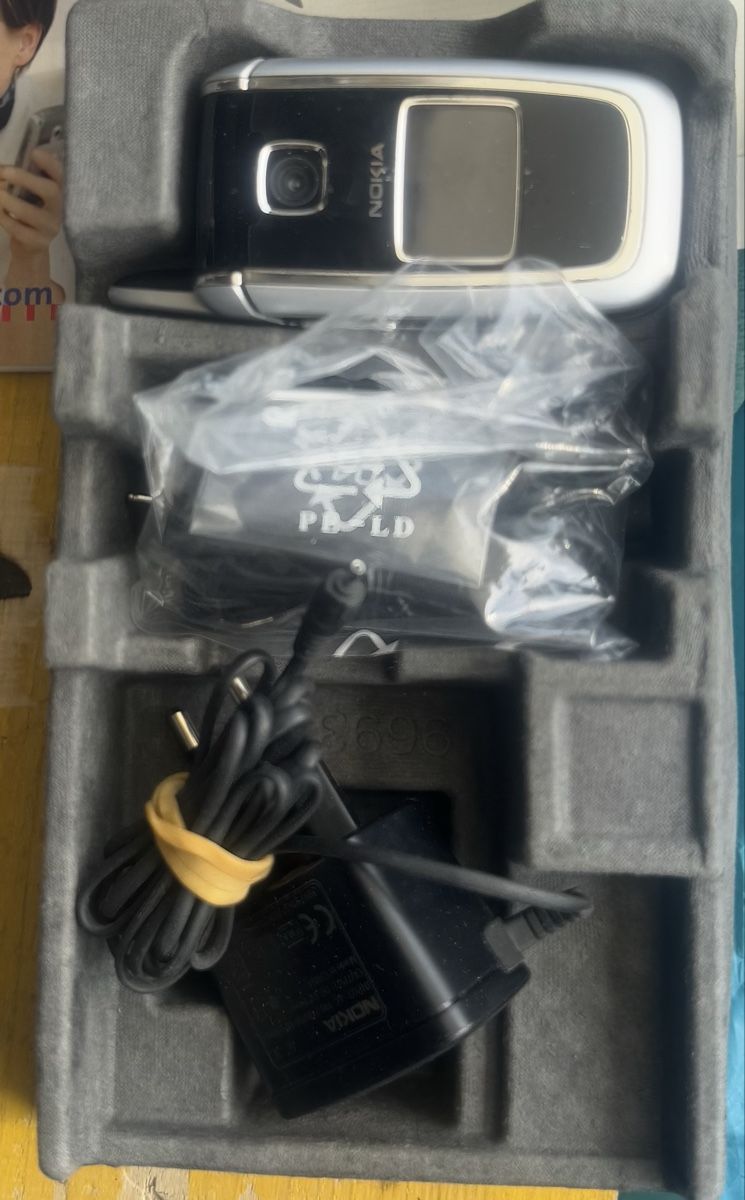 Nokia Telefoni cellulari / Smartphones: NOKIA 6101 – Usato da Grenchen venduto da faz_qgf2 1