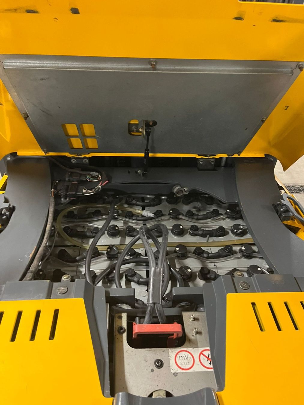 Jungheinrich Carrelli elevatori e a forche: Jungheinrich EKS312 Stapler Kommissionierer – Usato da Appenzell venduto da Baumonteur 3