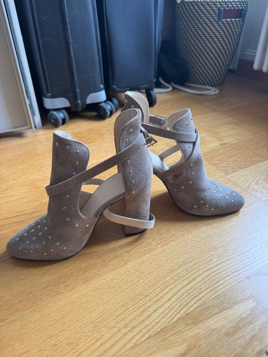 Scarpe da donna: Suede Ankle Boots - Size 39 – Nuovo (secondo la descrizione) da Zürich venduto da lcblmr 1