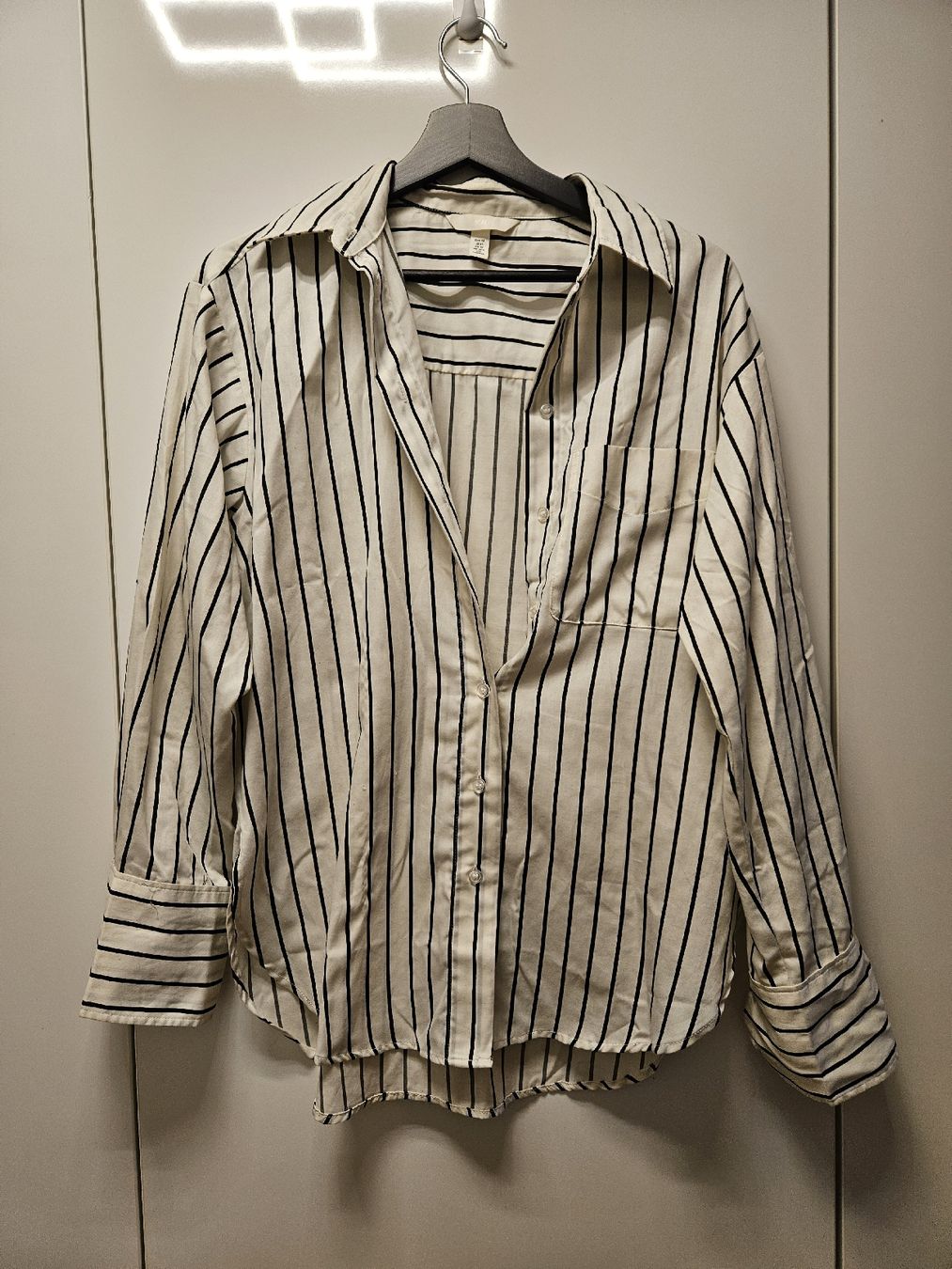 H&M Blusen: Gestreifte Hemdbluse von H&M Gr. XS – Neu (gemäss Beschreibung) aus Zürich von ColdCoffee