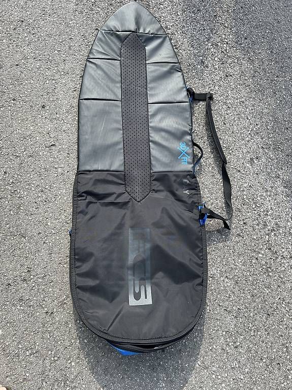 Tavole da surf e di nuoto: Kiteboard Surfboard Wakesurf Board Tasche – Usato da Herisau venduto da Usuperman
