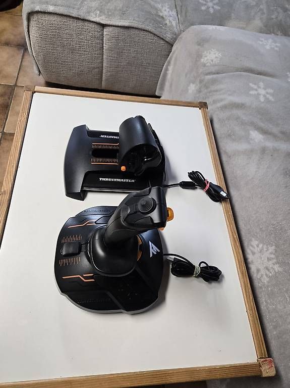 Thrustmaster Controller: Thrustmaster T16000M  FCS pour simulation de vol – Usato da Poliez-le-Grand venduto da Lea_2wl5 3