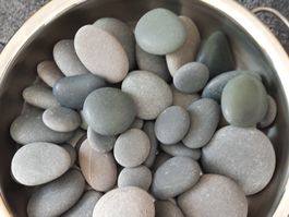 Hot Stones Wasserbad inkl. 73 Steine