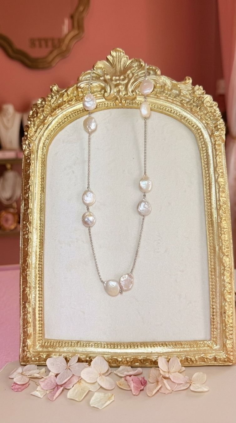 Catenine: Collier perles eau douce en argent – Nuovo e nell'imballaggio originale da St-Maurice venduto da Sandrinette123 1