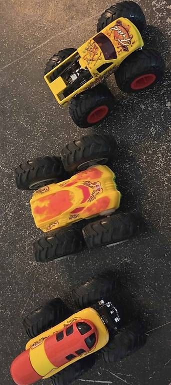 Modellismo RC: Lot de 3 Monster Truck – Usato da Prilly venduto da cam_v6vc 1