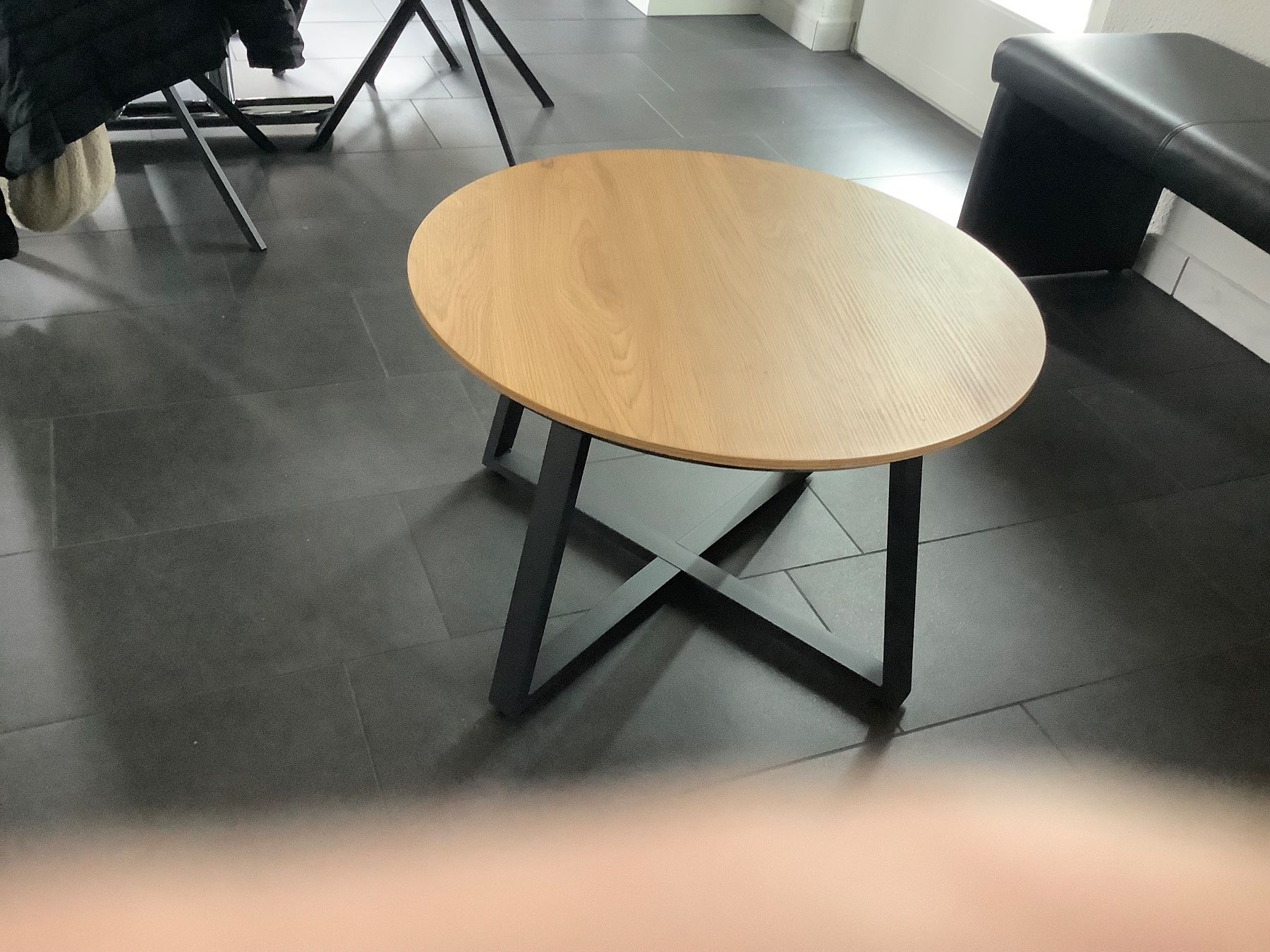 Tavoli: RUNDER SALONTISCH – Nuovo (secondo la descrizione) da Dietikon venduto da Miquel00