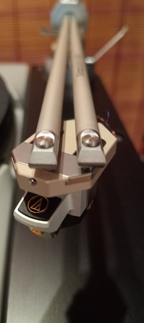 Thorens Plattenspieler: THALES SIMPLICITY1, AUDIO-TECHNICA ART1000 – Gebraucht aus Pully von pat_wf5f 2