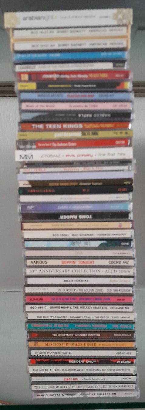 CD: 126 CD's – Usato da Liesberg venduto da Ragged 7