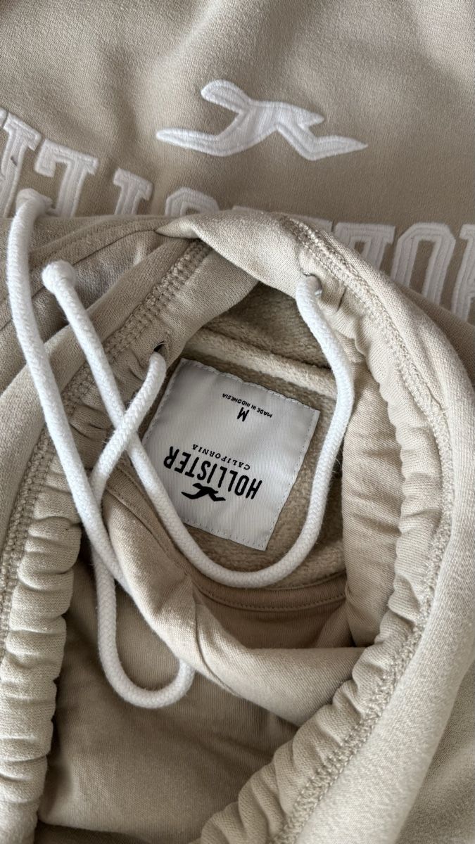 Hollister Lotti di vestiti: Clothes set M / Hollister,Stradivarius – Usato da Boswil venduto da hey.itsme 4