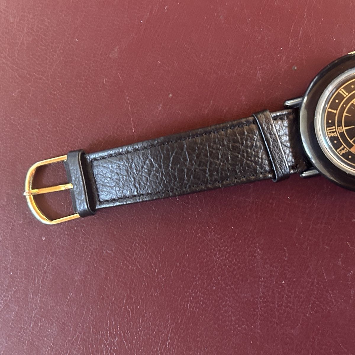 Swiss Orologi: Vintage Armbanduhr schwarz Designer  – Usato da Laufen venduto da Bellavitaboom 7