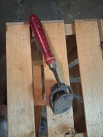 Outil ancien pour réparation de pneus, ancien état