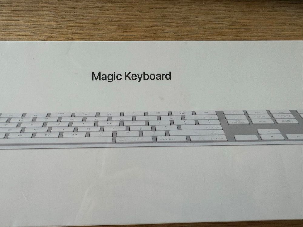 Apple Magic Keyboard mit Ziffernblock - Neu! | Kaufen auf Ricardo