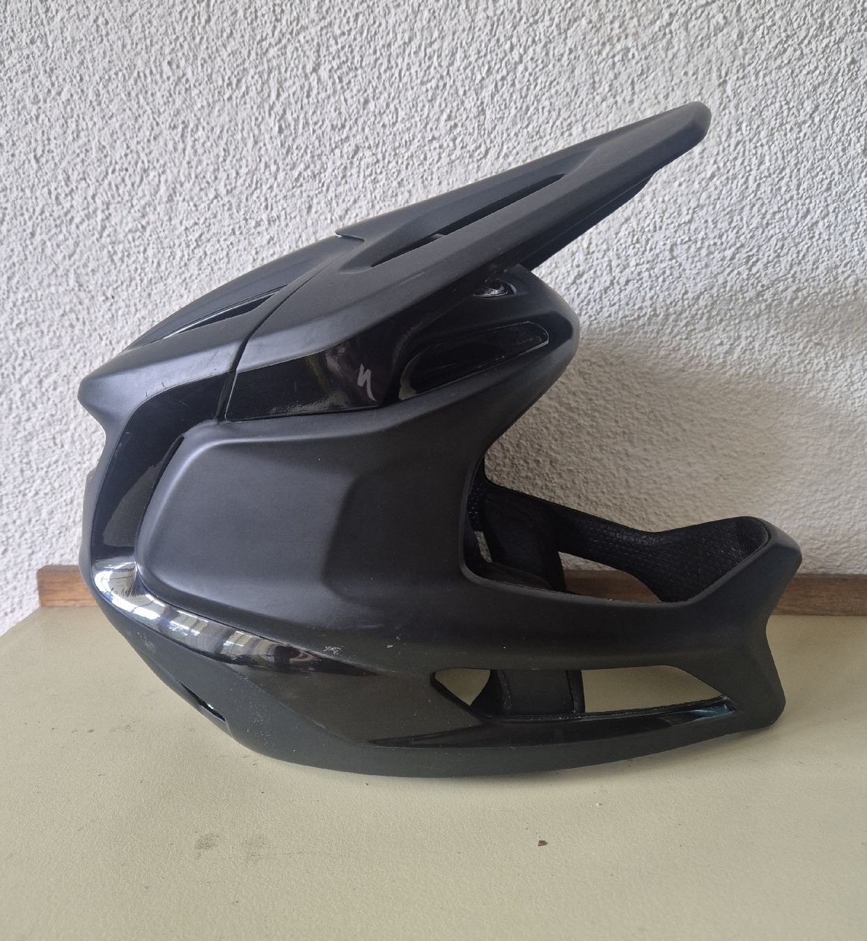 Specialized Caschi: Specialized Gambit Helm – Usato da Scharnachtal venduto da fredperry01