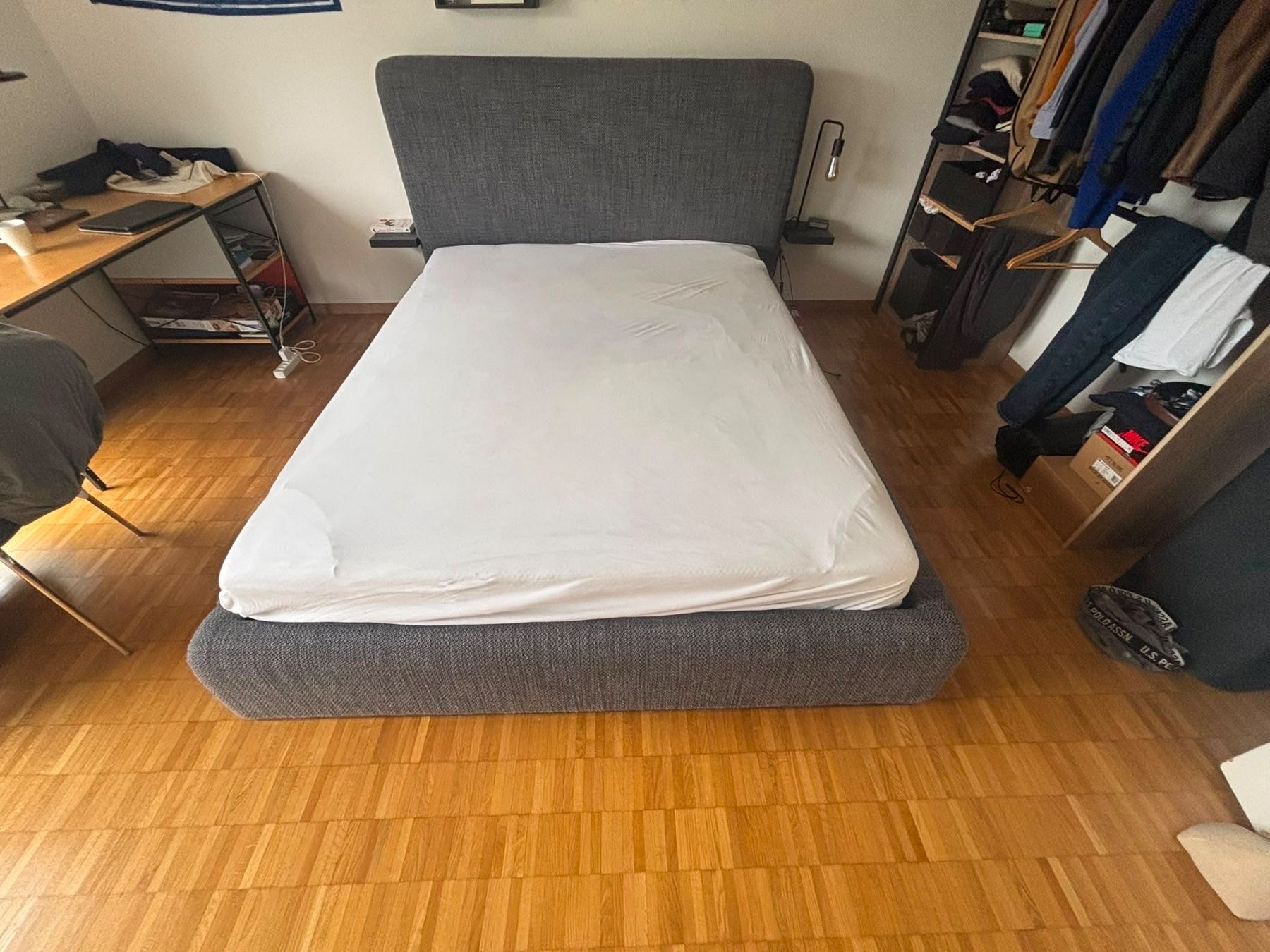 Letti: Doppelbett mit Matratze, wie neu – Usato da Stäfa venduto da pavlovsky2002
