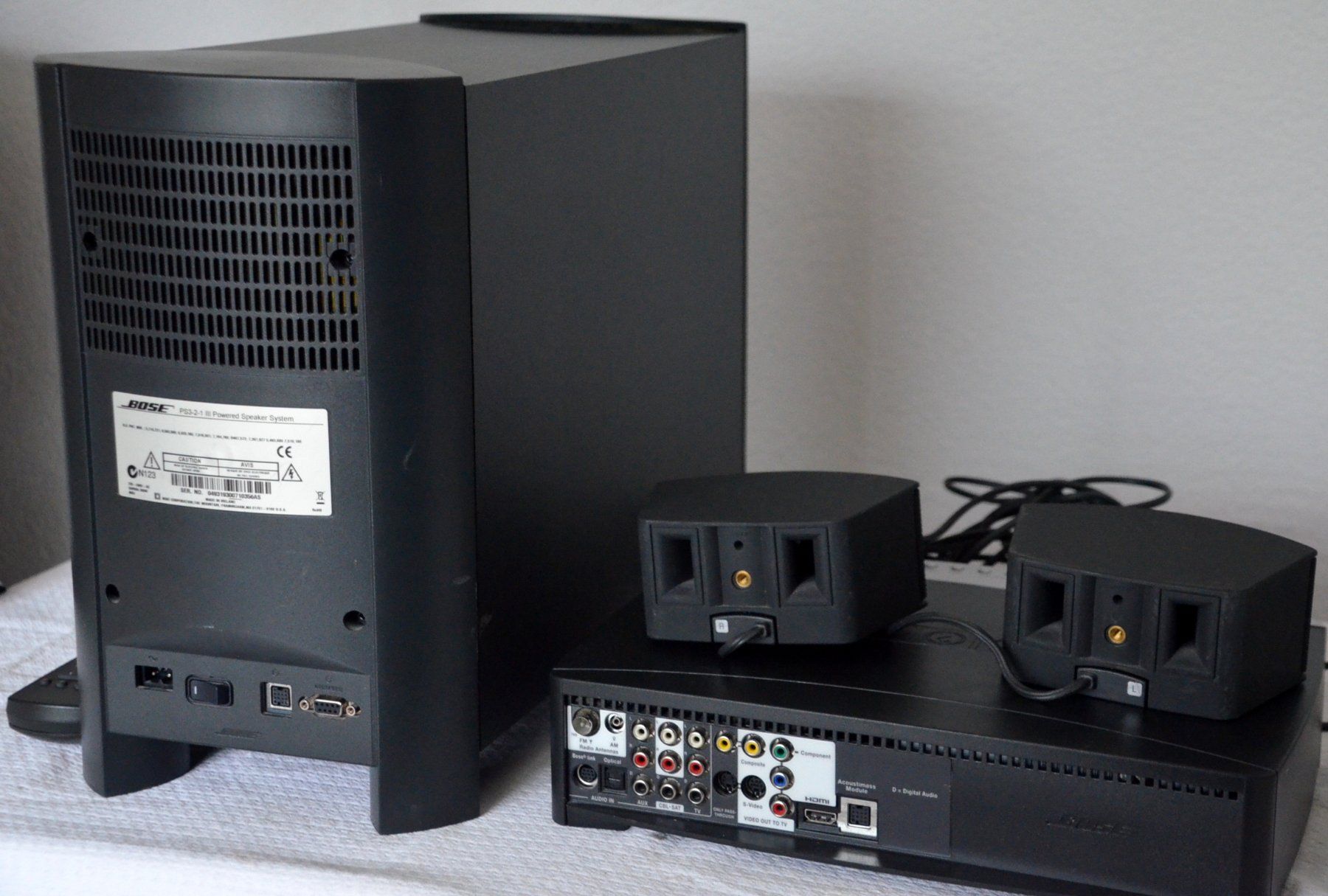 Bose Heimkino: Bose AV3-2-1III Media center PS3-2-1 Powered Speaker System – Gebraucht aus Collonges von arashee 3