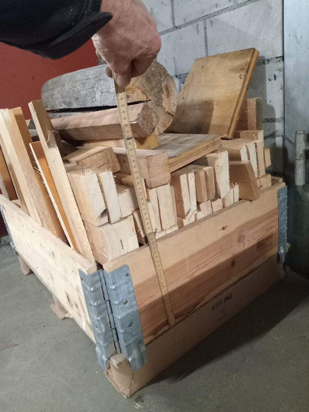 Articoli in legno: Brennholz Feuerholz – Usato da Obergösgen venduto da typ_qb9v 5