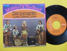 Middle Of The Road – Sacramento