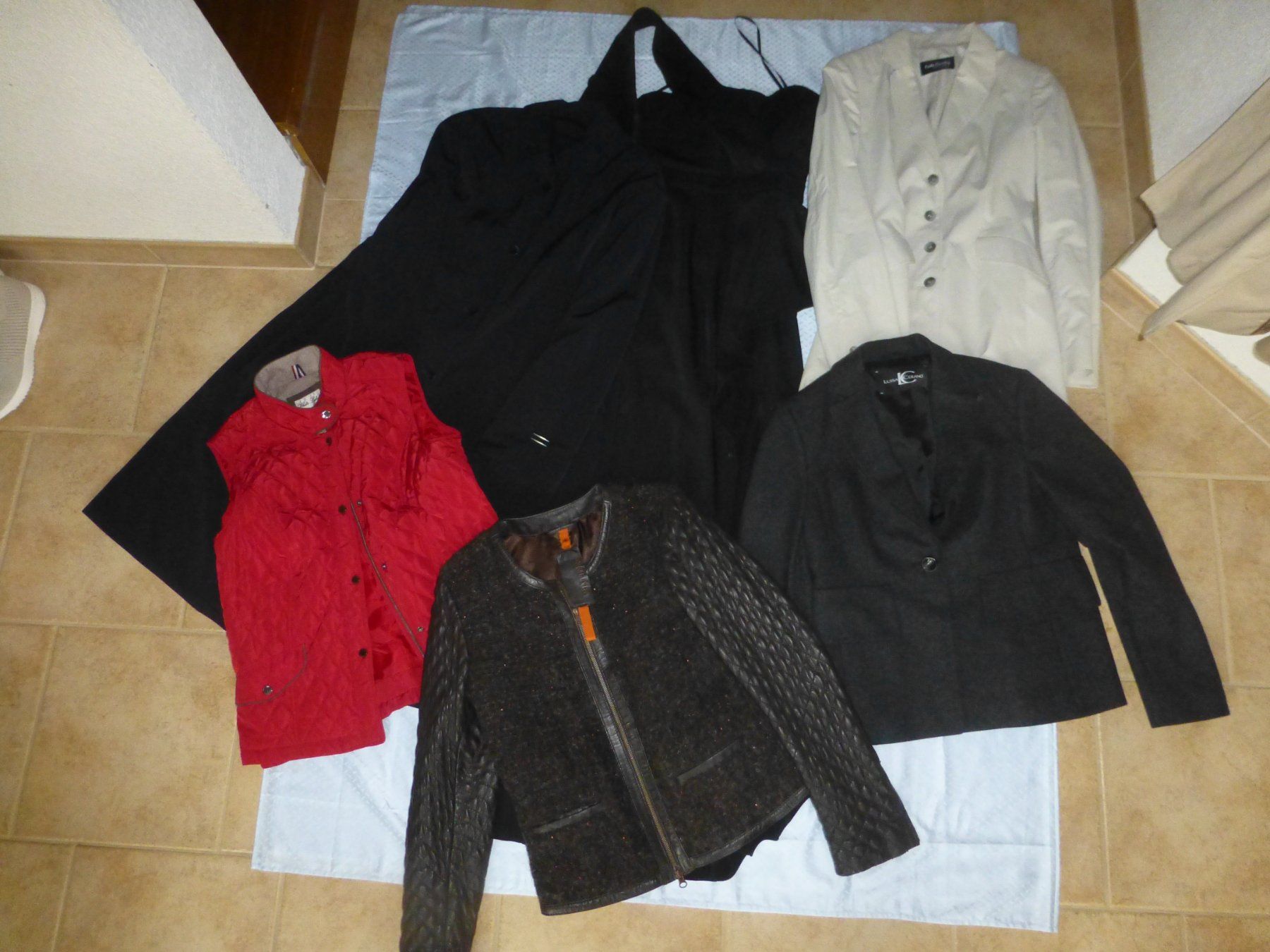 Lots de vêtements: Kleiderpaket Damen, 6 Stk., Gr. 38 – D'occasion à Würenlingen par drago56 1