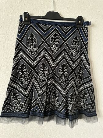 i BLUES Designer Skirt, Size 6, Geometric Pattern, Gift!