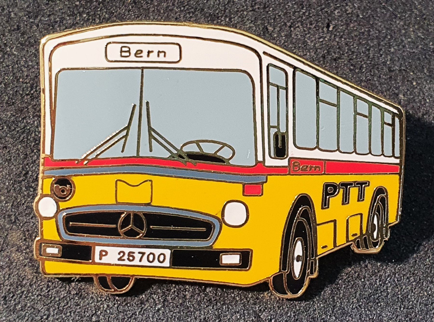 Mercedes-Benz Placchette & Badge: CC754 - Pin PTT Postauto Mercedes  /  BERN – Usato da Reinach BL venduto da Boston-Verkauf
