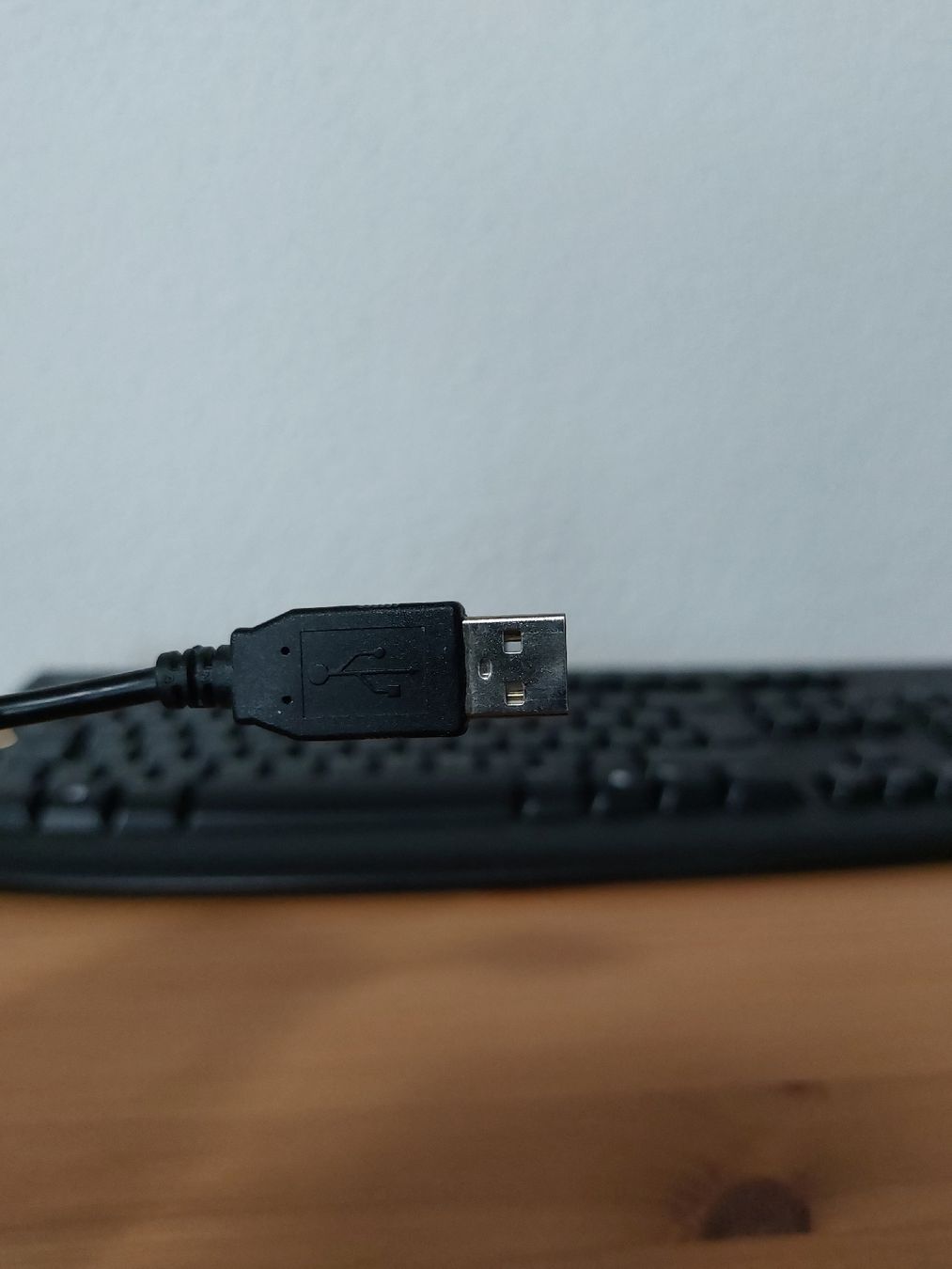 Logitech Claviers: Logitech Tastatur, Top Zustand ! – D'occasion à Effingen par roe_7mb7 2