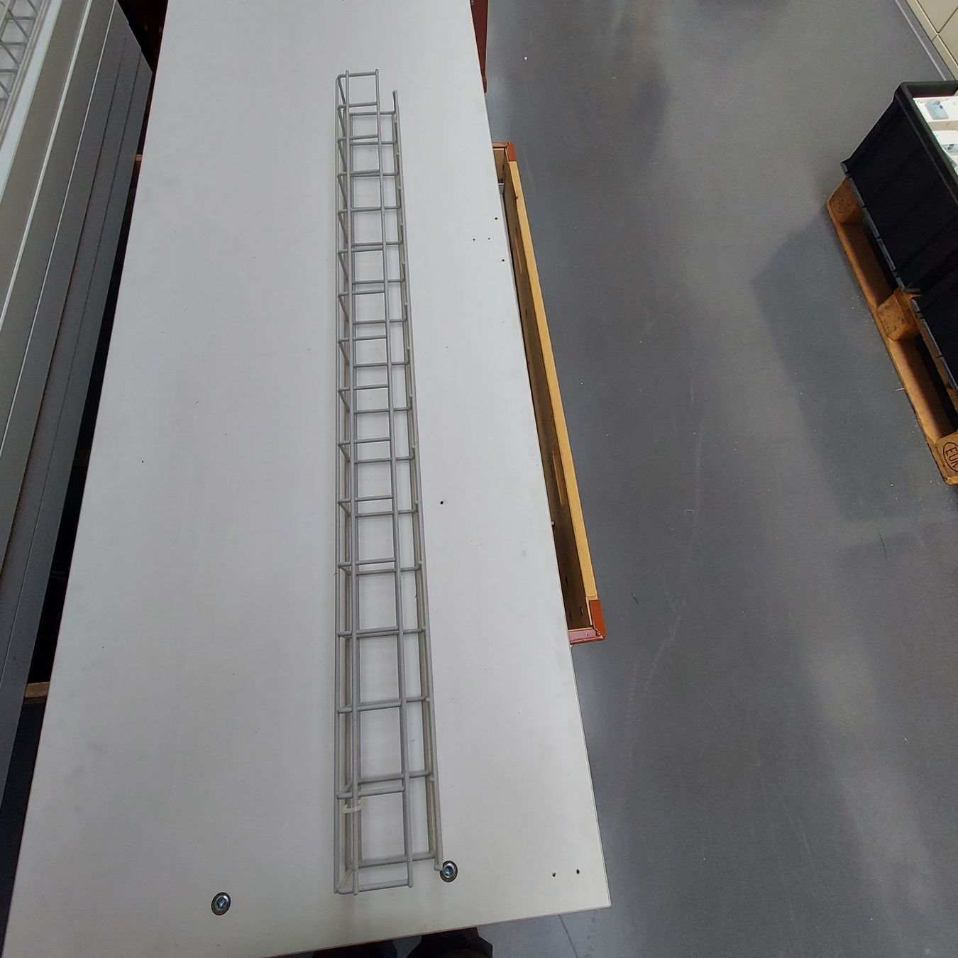 Grilles & Grillages: Gitterkanal – D'occasion à Bärau par Lehmann3552