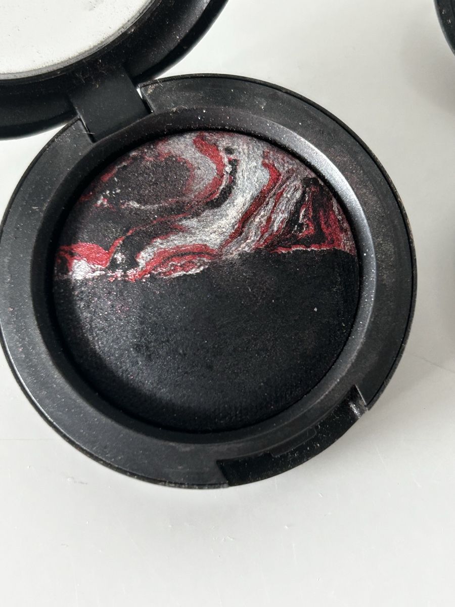 Make-up: Mac lidschatten Set – Gebraucht aus Zürich von cos_b629