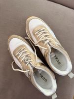 Guess-Damenschuhe, Grösse 39