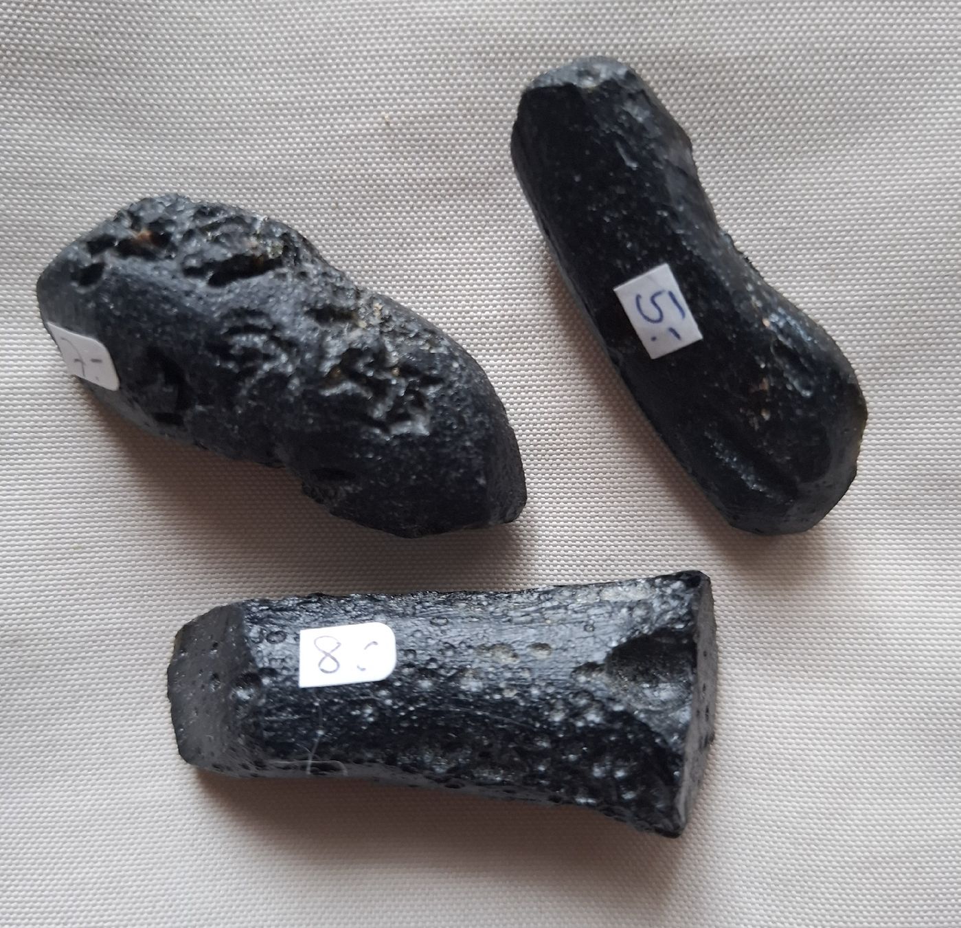 Minerali & Pietre curative: 3 Stück Tektite – Usato da Dietikon venduto da Hirschkopf 1