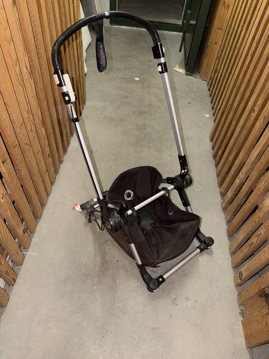 Bugaboo Kinderwagen: Bugaboo Cameleon 3 Gestell des Kinderwagens  – Gebraucht aus Füllinsdorf von had_kv5k