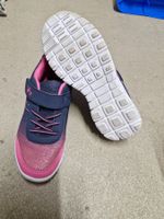 Turnschuhe 34