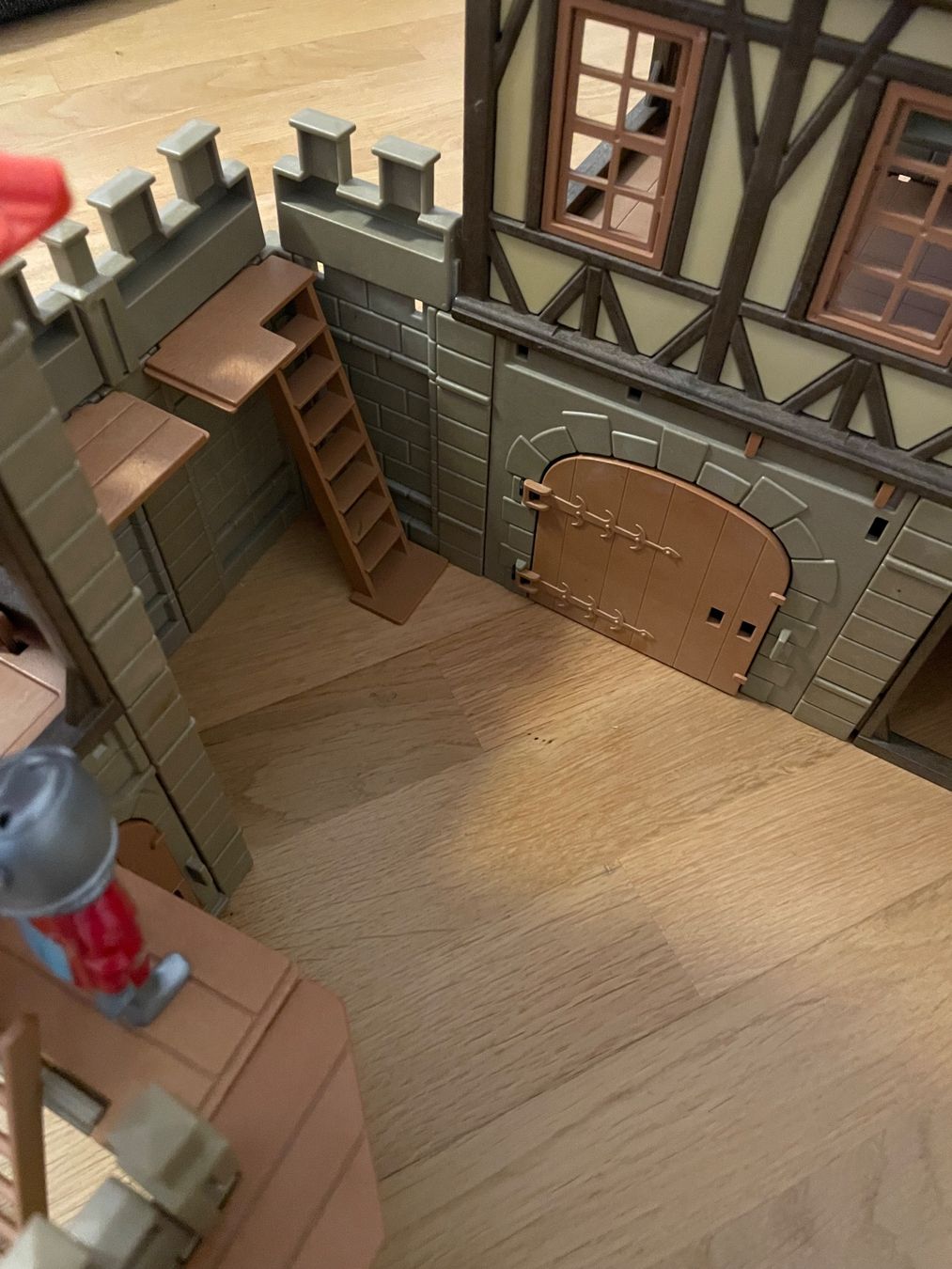 Playmobil Spielzeuge: Playmobil Ritterburg mit Figuren – Gebraucht aus Biel-Benken BL von Ddrummer 2