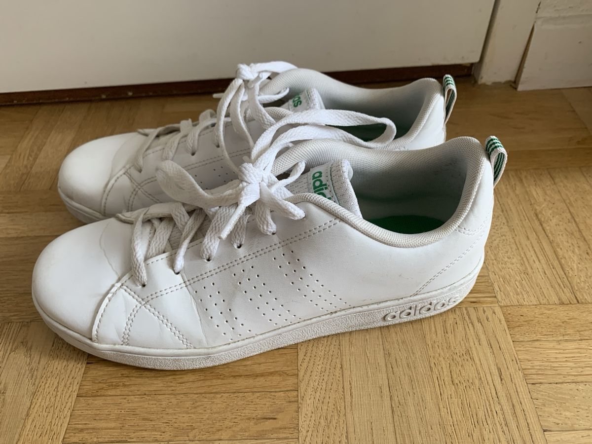 Adidas Scarpe da donna: White Adidas Sneakers Size 38 2/3 – Usato da Küsnacht ZH venduto da ngad93 1