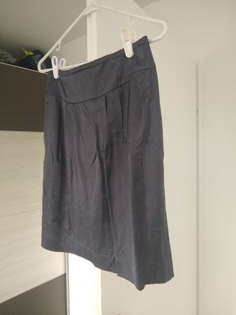 Dark Gray "Banana Republic" Size 0 US (xs).