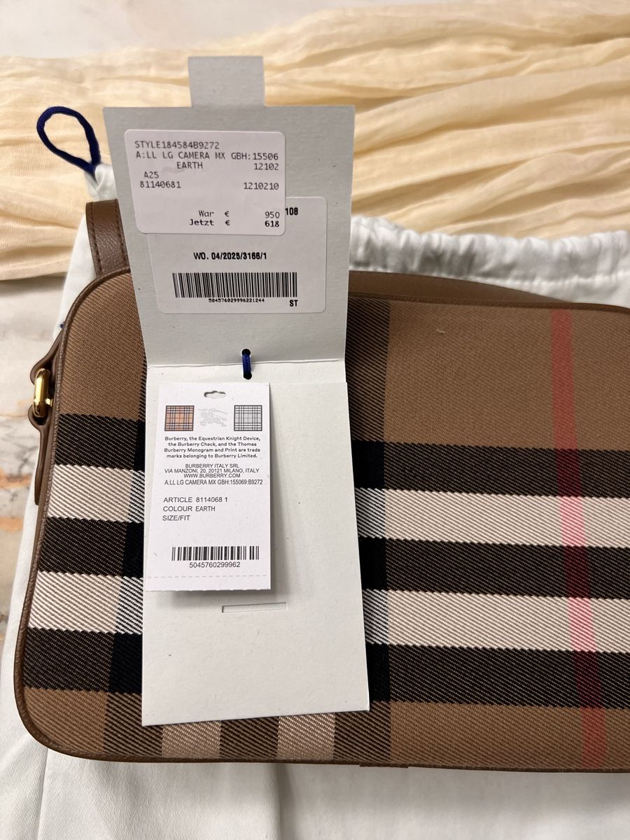 Burberry Borse: NEU! Burberry Check Camera Bag inkl. Staubbeutel – Nuovo e nell'imballaggio originale da Döttingen venduto da Swissquisite 1