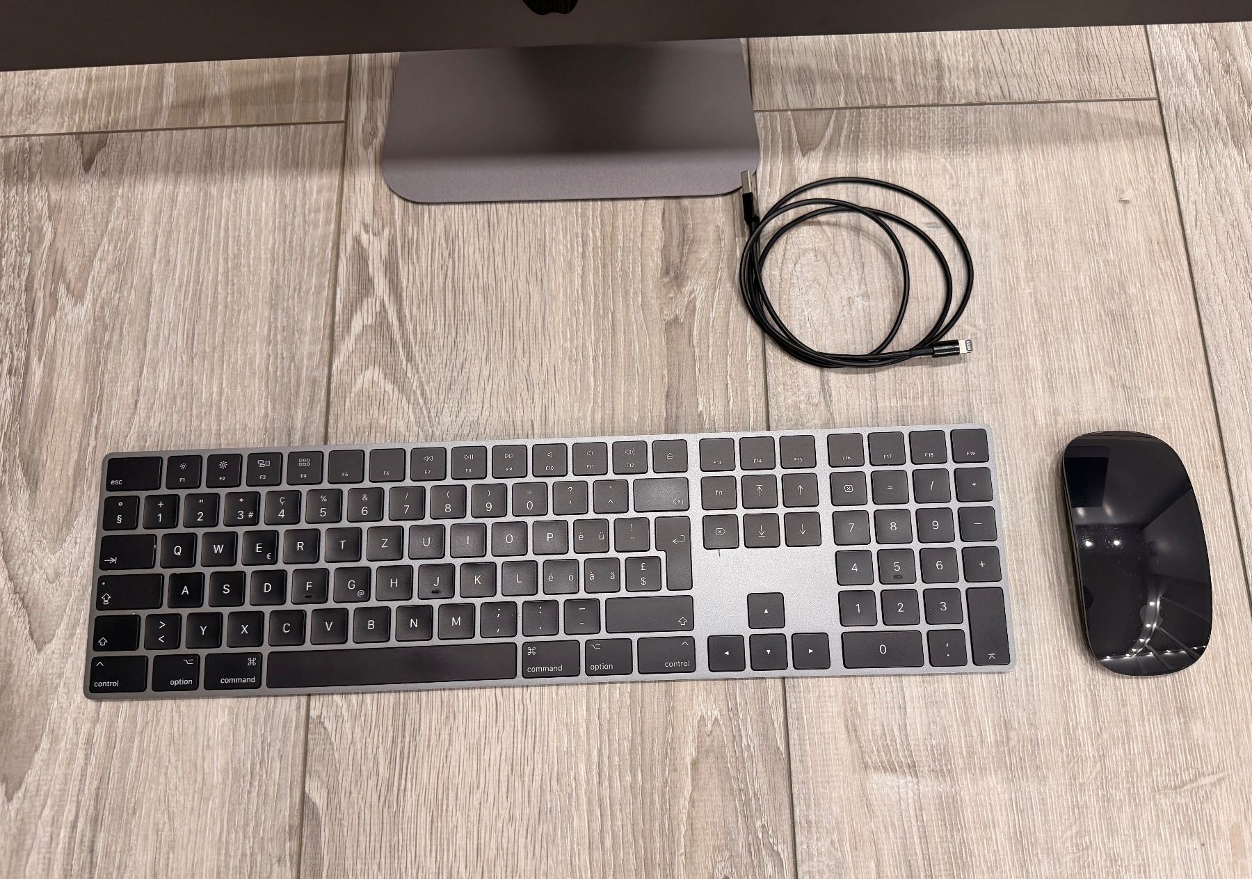 Apple PC: iMac Pro Retina 27" – Usato da Le Grand-Saconnex venduto da mas_snn5 2