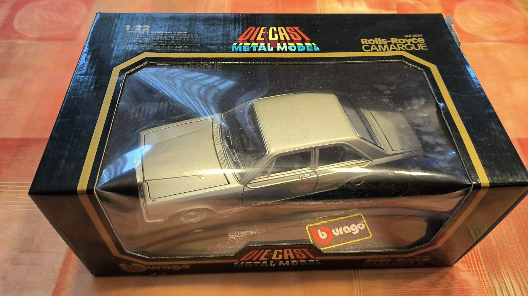 Bburago Modellautos: Modell 1:22 Burago Rolls-Royce Camargue – Gebraucht aus Langnau am Albis von tfpred